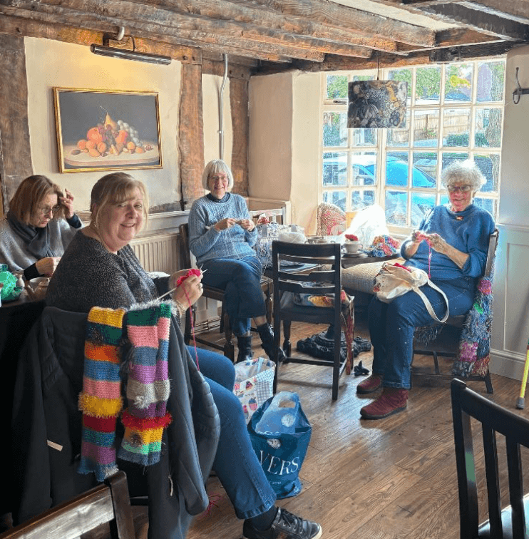 Cover Image for Knit & natter…