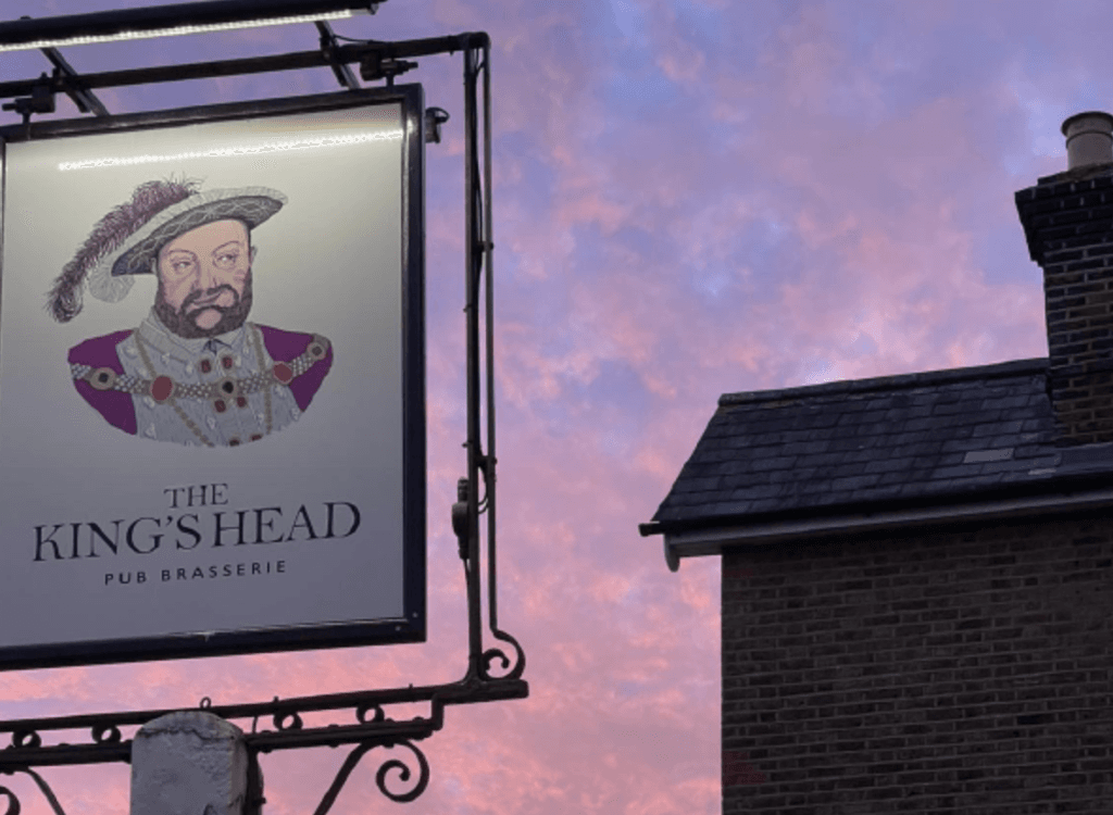 Cover Image for Teddington Lights Up!