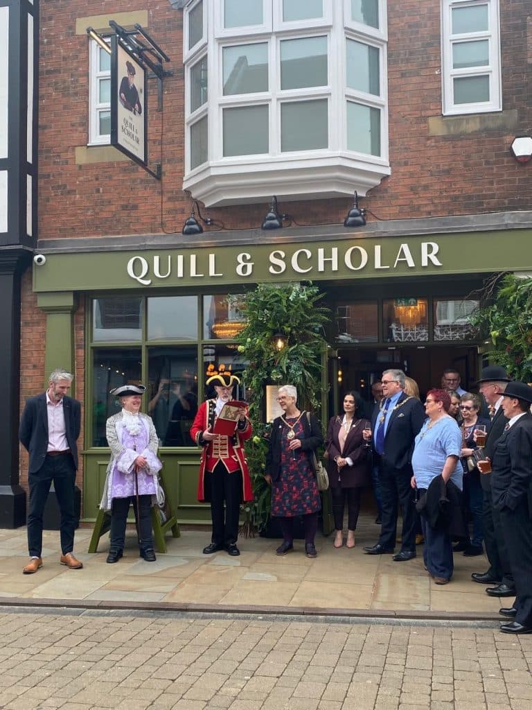 Cover Image for A toast to tradition in Lichfield