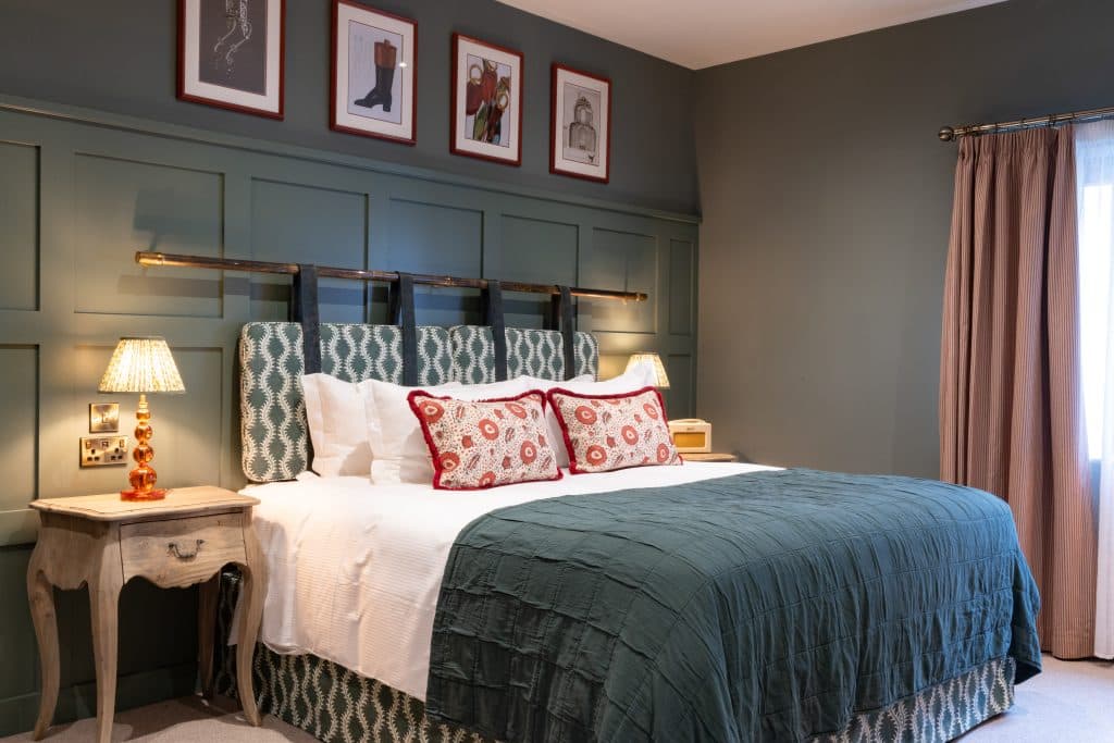 Heartwood - Coat & Bear -040